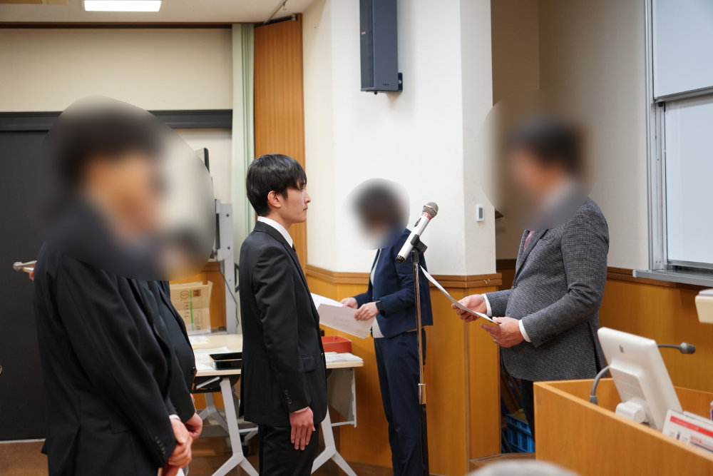 受賞時の片山君の写真