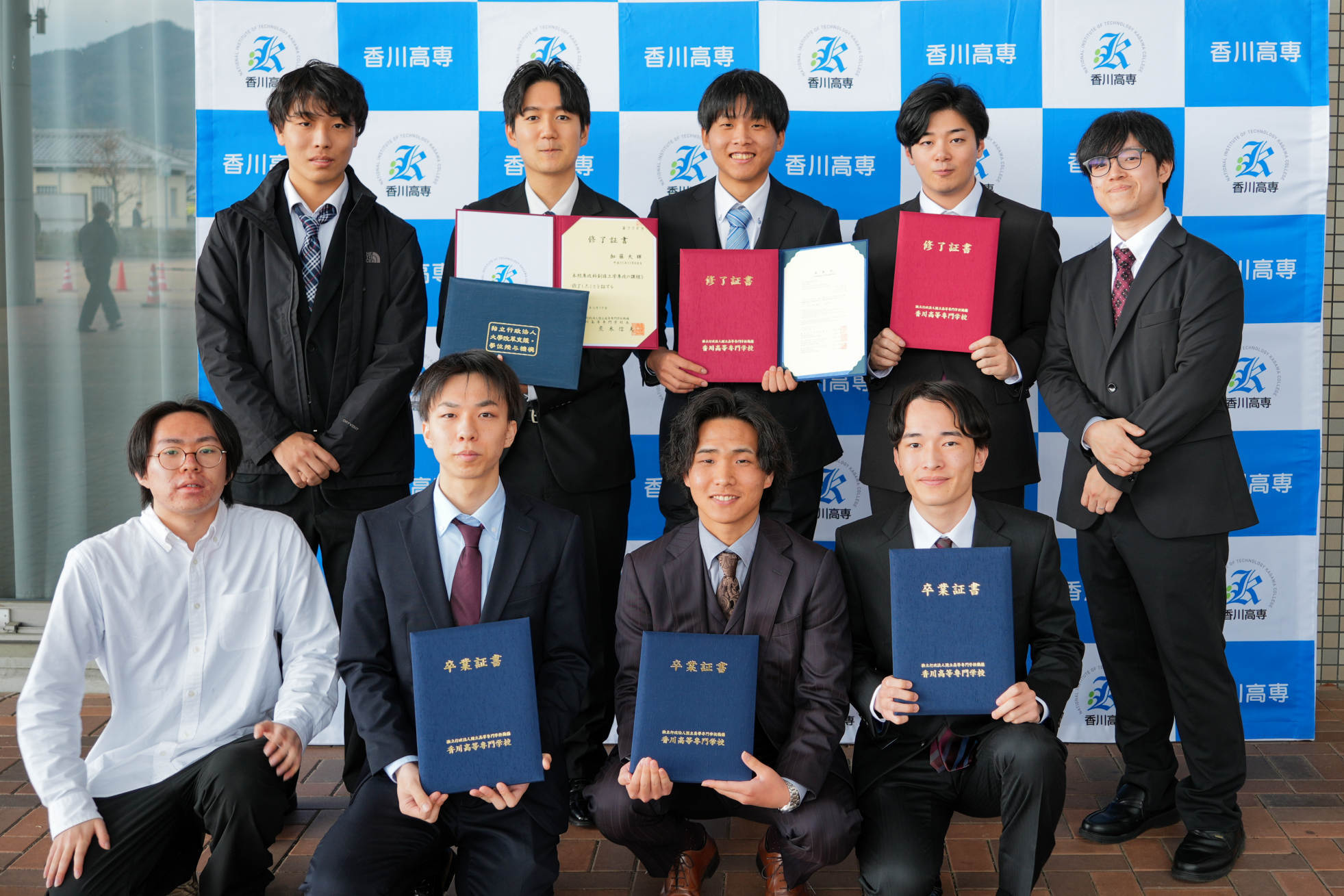 卒業式・修了式での写真